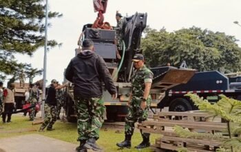 TNI AD Respon Cepat Buka Akses Jalan, Bangun Jembatan di Kemang Pratama