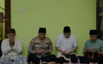 Kapolrestabes Semarang Hadiri Tarawih Forkopimda di Masjid Pengadilan NegeriDi Bulan Suci Ramadan