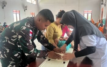 Cegah Stunting, Satgas Yonzipur 5/ABW Gelar Posyandu Layanan Kesehatan untuk Gizi Balita dan Ibu Hamil