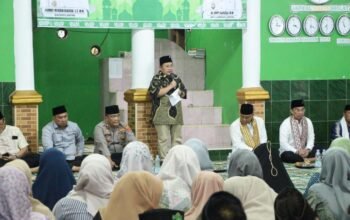 Wakil Bupati Pesibar Hadiri Safari Ramadhan di Masjid Assholihin Pekon Tanjung Raya Kecamatan Pesisir Selatan