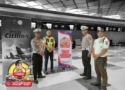 Polres Kediri Kota Pasang Banner dan Stiker “Mudik Aman Keluarga Nyaman” di Titik Strategis Terminal dan Bandara
