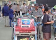 Ramadhan Berkah Polres Kediri Bersama PWI Berbagi Ratusan Paket Sembako