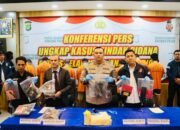 Polres Pasuruan Gandeng Mahasiswa Gelar SOTR Sembari Berbagi Makan Sahur Untuk Warga