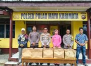 Kapolsek Pulau Mayak Karimata Berikan Bantuan Baju Lebaran Beserta Santunan Untuk Dua Puluh Anak Yatim di Kec. Pulau Maya dan Kec. Karimata