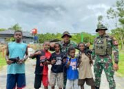 Jalin Kedekatan dengan Masyarakat Papua, Satgas Yonif 131/BRS Berikan Pelayanan Kesehatan di Kampun Mosso