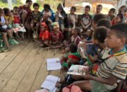 Mengeja Harapan di Pegunungan, Satgas TNI Ajar Bahasa dan Cinta Tanah Air