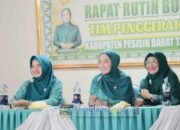 Ketua TP PKK Pesisir Barat Didampingi Ketua I Menghadiri Sekaligus Pimpin Rapat Rutin dan Halal Bihalal Hari Raya Idul Fitri 1446