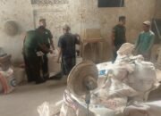 Babinsa Cek Stok Beras di Penggilingan, Pastikan Ketersediaan Pangan Aman