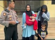 Tersesat di Jakarta, Ibu dan Tiga Anak Dibantu Polsek Grogol Petamburan Menuju Stasiun