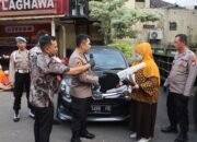 Senyum Sumringah Korban Curanmor Saat Polres Pelabuhan Tanjung Perak Temukan dan Kembalikan Kendaraan yang Hilang