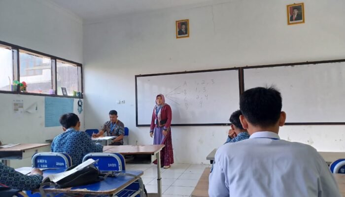 Pelaksanaan PSAS di SMPN 4 Sindang Kerta Berjalan dengan Tertib dan Lancar diLihat dari Siswa siswi yang Sedang Melaksanakan PSAS.