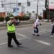 Saat Mentari Terbit, Polisi Mulai Menjaga: Wujud Peduli Pendidikan di Tengah Padatnya Arus Pagi