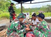 Satgas Yonif 131/Brajasakti Berikan Pelayanan Kesehatan Gratis bagi Warga Papua