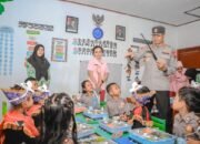 Wujudkan Asta Cita, Polres Ngawi Berbagi Makanan Bergizi dan Susu di Taman Kanak – kanak