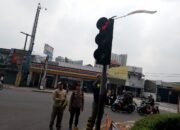 Polsek Kembangan dan Tiga Pilar Tertibkan Atribut Ormas di Meruya dan Srengseng