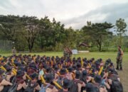 Babinsa Latih Kemampuan Lintas Medan Siswa SMK Sakti Gemolong, Bangun Kedisiplinan dan Ketahanan Fisik