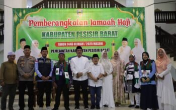 Doa Restu Bupati 56 CJH Pesibar Berangkat Haji, Menebar Harapan Di Tanah Suci