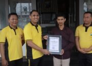 Kapolres Blitar Kota Beri Penghargaan Kepada Warga yang Bantu Ungkap Kasus Pembakaran Mobil