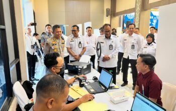 Polda Jatim dan Kanwil Ditjen Imigrasi Bersinergi Sambut Hari Bhayangkara ke – 79 Gelar Semarak 1079 Paspor untuk Negeri