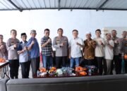 Mengetuk Hati Warga, Kapolres Metro Jakbar Bersilaturahmi ke Rumah Tokoh Masyarakat Tamansari