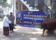 Kapolres Pasuruan Silaturahmi dan Distribusikan Hewan Qurban ke Ponpes dan Tokoh Agama