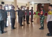 Tingkatkan Kemampuan Disiplin, Babinsa Joyotakan Latih PBB kepada Linmas