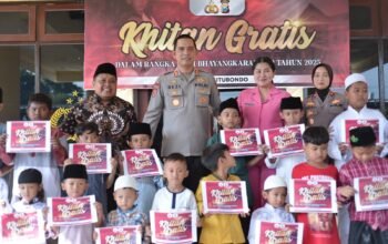Khitan Gratis Polres Situbondo Untuk Masyarakat Sambut Hari Bhayangkara ke-79