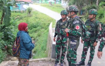 Menangkap Senyum Masyarakat Papua Satgas Yonif 521/DY berikan pelayanan Kesehatan gratis bagi masyarakat Distrik Walesi