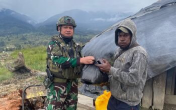 Anjangsana di Negeri Awan: Saat Prajurit TNI Menyulut Hangat di Tengah Dinginnya Puncak