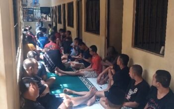 Kegiatan Pembinaan Rohani dan Mental (Binrohtal) di Ruang Tahanan Polres Kediri