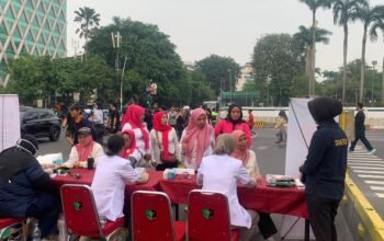 Hari Bhayangkara Ke-79, Polres Metro Jakarta Barat Hadirkan Pelayanan Kesehatan Gratis di CFD MH Thamrin – Kebon Sirih