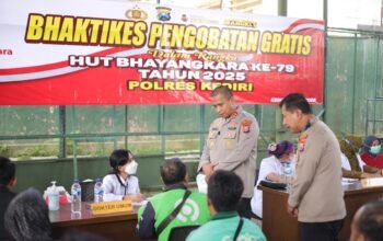 Polres Kediri Gelar Bakti Sosial Donor Darah dan Pengobatan Gratis