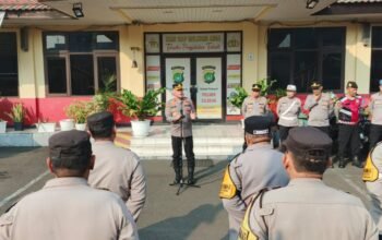 Apel Pagi Jam Pimpinan, Kapolsek Tekankan Disiplin dan Pengabdian