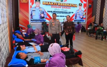 Peduli Sesama, Polres Kediri Kota Gelar Bakti Kesehatan Donor Darah Sambut Hari Bhayangkara ke-79