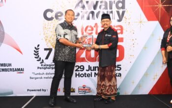 Kapolres Kediri Kota Mendapat Anugerah Penghargaan dari Metaranews.co Dalam Menjaga Kamtibmas