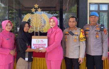 Polsek Gedong Tataan Kawal Ketat Festival Budaya Desa Bagelen, Pastikan Kegiatan Berlangsung Aman dan Kondusif