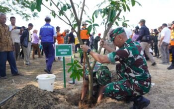 Bupati Dan Dandim Boyolali Gelar Aksi Peduli Lingkungan Di Waduk Cengklik