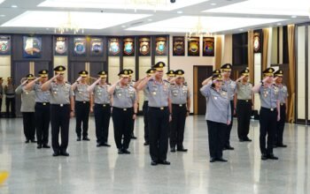 17 Perwira Tinggi Polri Naik Pangkat, Satu Diantaranya Raih Bintang Tiga
