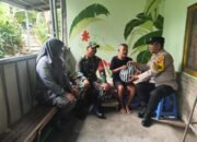 Babinsa Serengan Peduli, Jenguk Anggota Satlinmas Yang Sakit