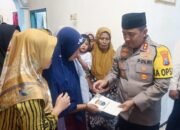Kapolres Probolinggo Sambangi Rumah Duka Sampaikan Bela Sungkawa Pada Keluarga Korban Penembakan di Papua