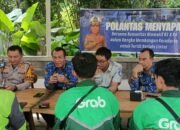 Polantas Menyapa : Polres Bondowoso Beri Edukasi Komunitas Ojol di Operasi Patuh Semeru 2025