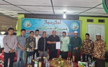 Tepati Janji,Trinovi Khairani Sitorus Antar Intan Mutiara keSekolah dan Lunasi Seluruh Biaya Pendidikan