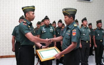 Dandim Boyolali Pimpin Tradisi Purna Tugas, Beri Penghargaan Pada Prajurit Yang Mengabdi