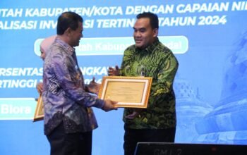 Capaian Nilai Investasi Tertinggi, Bupati Blora Terima Penghargaan CJIBF 2025