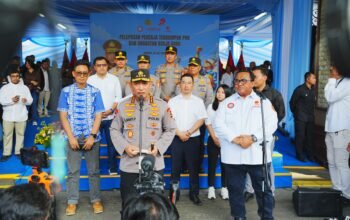 Lepas Buruh Terdampak PHK dan Angkatan Kerja Baru, Kapolri: Kabar Gembira di Tengah Dampak Global