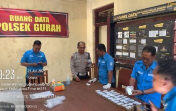 Kapolsek Gurah bersama BNN adakan Tes Urine Dadakan