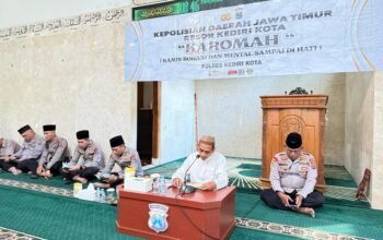 Tingkatkan Mental dan Spiritual, Polres Kediri Kota Gelar Kegiatan Karomah Rutin dengan Baca Yasin dan Doa Bersama
