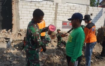 Segelas Teh Manis Bantu Lepaskan Dahaga di Lokasi Sasaran Fisik TMMD Reguler ke-125 Kodim 0735/Surakarta