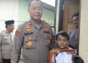 Kapolsek Ciledug Peduli, Berikan Bantuan Seragam Sekolah Kepada Siswa Kurang Mampu