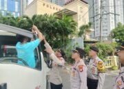 Rayakan Kemerdekaan Republik Indonesia, 600 Bendera Merah Putih Dibagikan Gratis ke Masyarakat